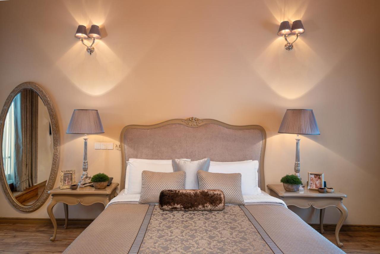 Clove Villa Канди Екстериор снимка