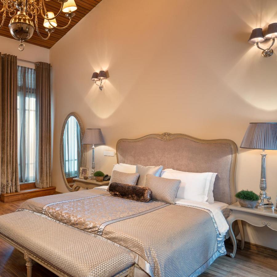 Clove Villa Канди Екстериор снимка