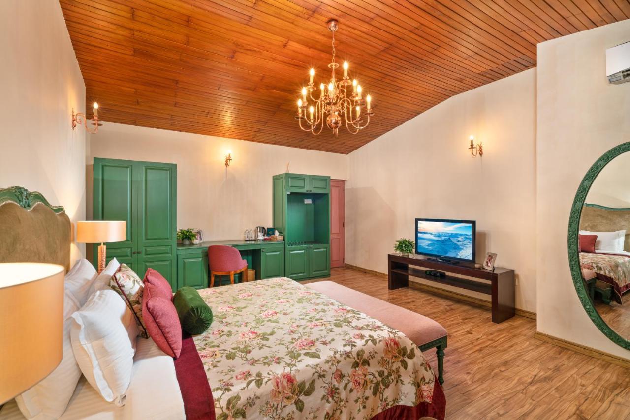 Clove Villa Канди Екстериор снимка