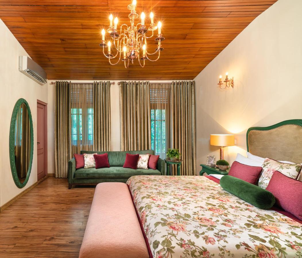 Clove Villa Канди Екстериор снимка
