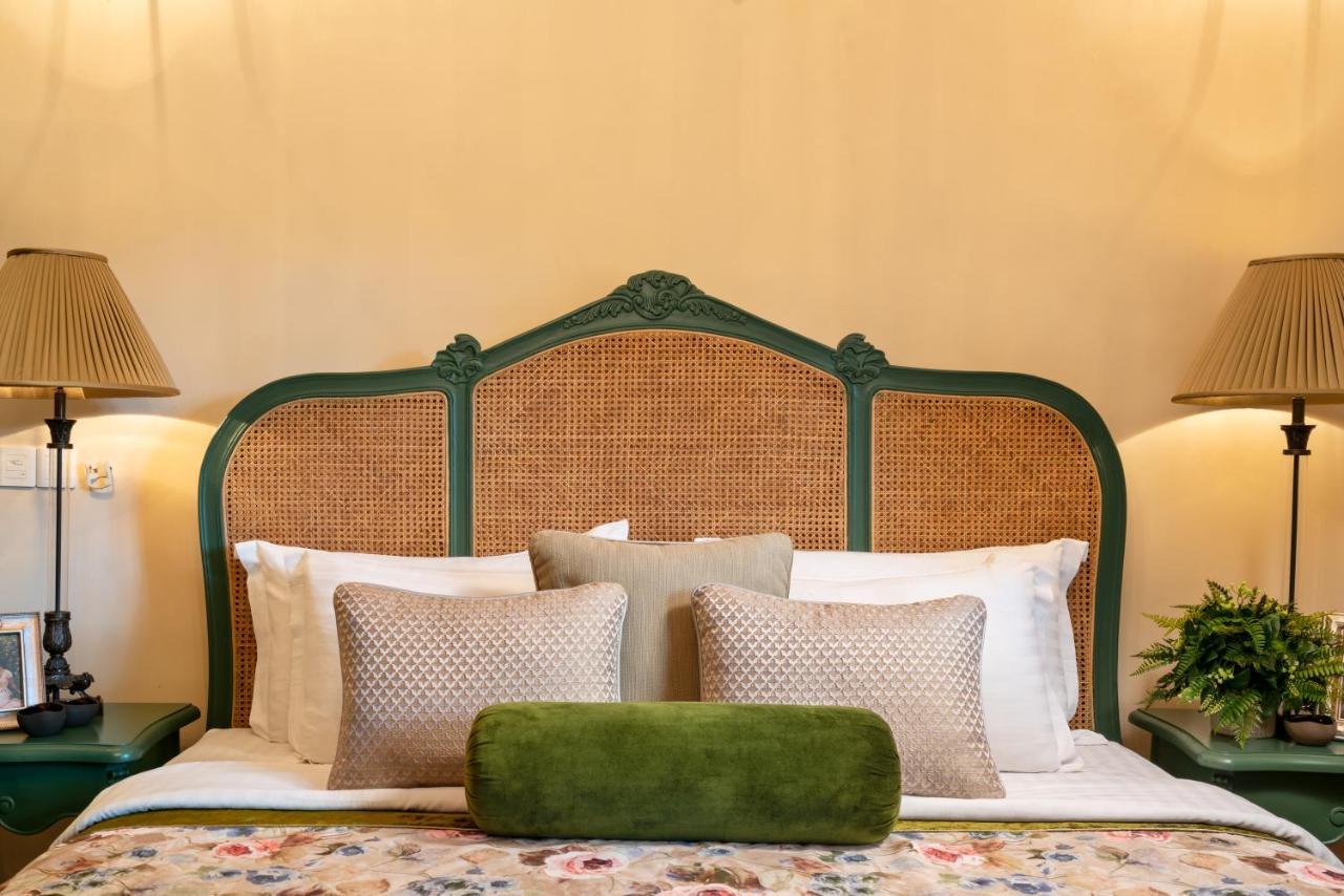 Clove Villa Канди Екстериор снимка