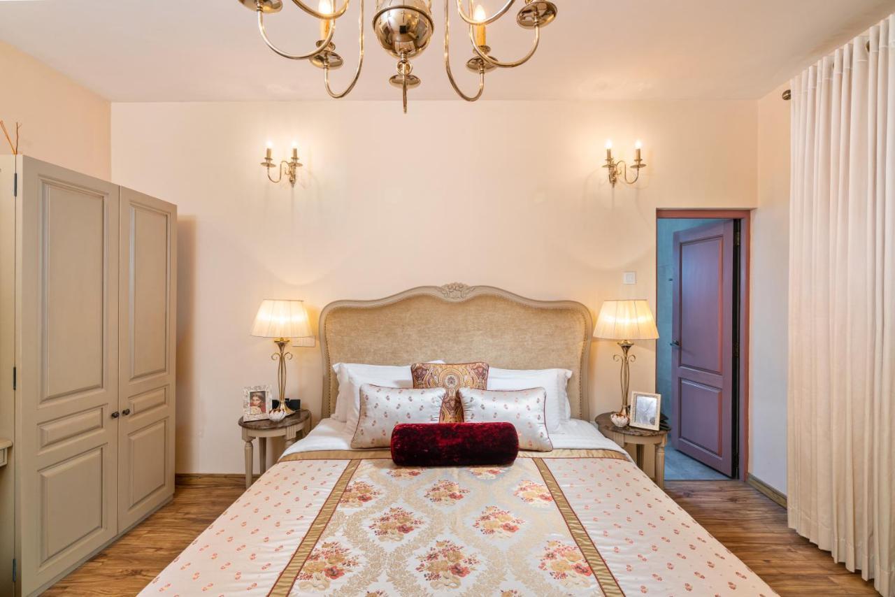 Clove Villa Канди Екстериор снимка